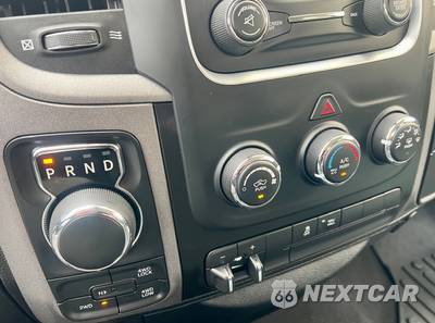 2018 Ram 1500 Express Extended Cab Medium Bed - zdjęcie 12 z 35 - miniatura