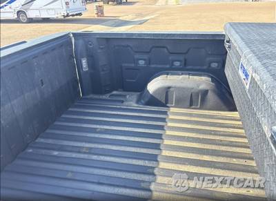 2021 Chevrolet Silverado 1500 LTZ Crew Cab Short Bed 1LZ - zdjęcie 17 z 24 - miniatura