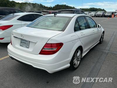 2013 Mercedes-Benz C 250 Sedan - zdjęcie 2 z 9 - miniatura