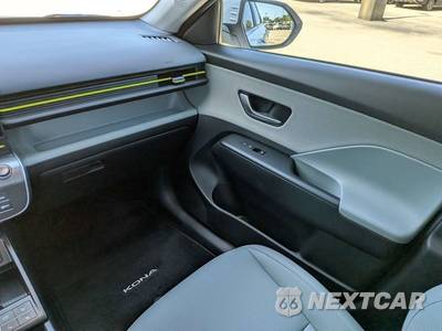 2025 Hyundai Kona Electric Limited - zdjęcie 18 z 32 - miniatura
