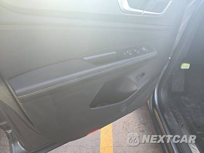 2025 Volkswagen Atlas Cross Sport 2.0T SE w/Technology - zdjęcie 9 z 21 - miniatura