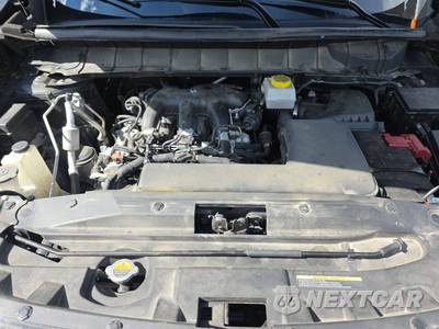 2024 Nissan Pathfinder SV - zdjęcie 16 z 26 - miniatura
