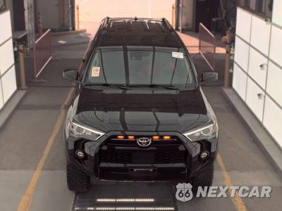 2023 Toyota 4Runner SR5 - zdjęcie 2 z 25 - miniatura