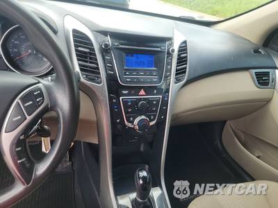 2016 Hyundai Elantra GT Hatchback - zdjęcie 11 z 19 - miniatura