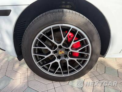 2017 Porsche Macan Turbo - zdjęcie 11 z 50 - miniatura