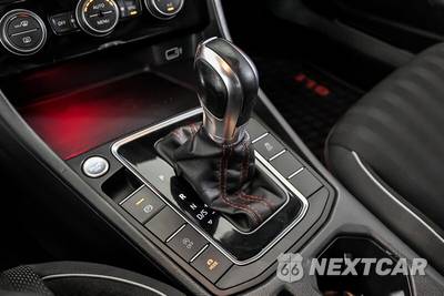 2019 Volkswagen Jetta GLI 35th Anniversary Edition - zdjęcie 26 z 27 - miniatura