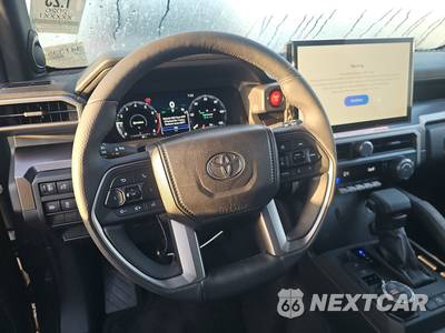 2026 Toyota 4Runner TRD Sport - zdjęcie 10 z 21 - miniatura