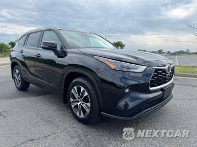 2023 Toyota Highlander XLE - zdjęcie 1 z 62 - miniatura