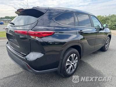 2023 Toyota Highlander XLE - zdjęcie 4 z 62 - miniatura