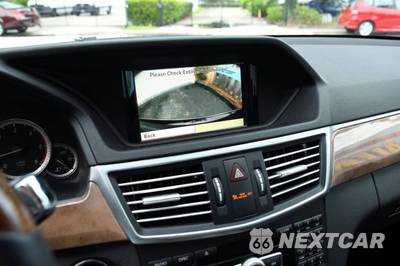 2012 Mercedes-Benz E 350 BlueTEC Sedan - zdjęcie 31 z 50 - miniatura