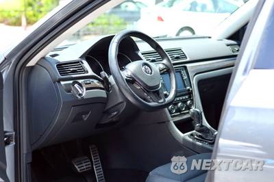 2016 Volkswagen Passat 1.8T SEL - zdjęcie 19 z 46 - miniatura