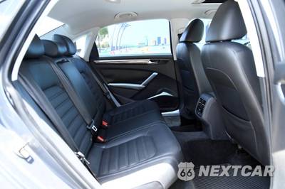 2016 Volkswagen Passat 1.8T SEL - zdjęcie 43 z 46 - miniatura