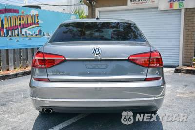 2016 Volkswagen Passat 1.8T SEL - zdjęcie 30 z 46 - miniatura