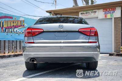 2016 Volkswagen Passat 1.8T SEL - zdjęcie 31 z 46 - miniatura