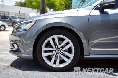 2016 Volkswagen Passat 1.8T SEL - zdjęcie 7 z 46 - miniatura
