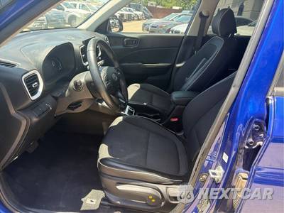 2023 Hyundai Venue Limited - zdjęcie 9 z 45 - miniatura