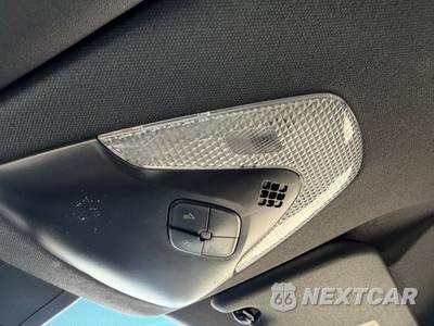 2019 Toyota C-HR LE - zdjęcie 32 z 53 - miniatura