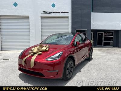 2024 Tesla Model Y Standard Range - zdjęcie 1 z 33 - miniatura