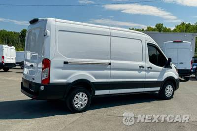 2023 Ford E-Transit Cargo Van Medium Roof 148.0" WB - zdjęcie 3 z 32 - miniatura