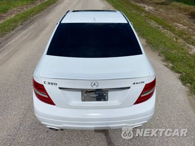 2013 Mercedes-Benz C 300 4MATIC Sedan - zdjęcie 7 z 54 - miniatura