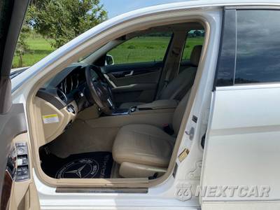 2013 Mercedes-Benz C 300 4MATIC Sedan - zdjęcie 15 z 54 - miniatura