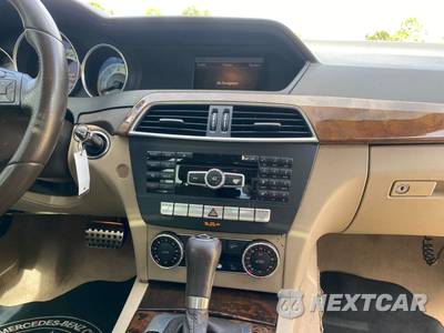 2013 Mercedes-Benz C 300 4MATIC Sedan - zdjęcie 41 z 54 - miniatura