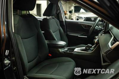 2021 Toyota RAV4 LE - zdjęcie 14 z 25 - miniatura