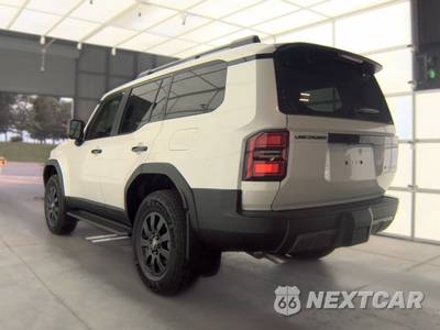 2027 Toyota Land Cruiser - zdjęcie 8 z 24 - miniatura