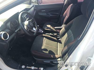 2021 Nissan Versa SR - zdjęcie 7 z 35 - miniatura