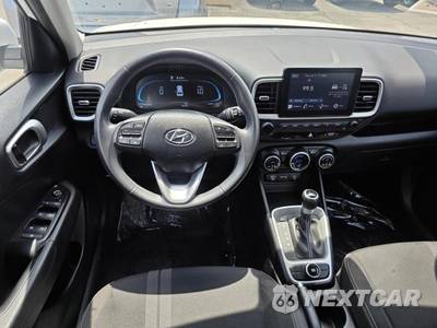 2025 Hyundai Venue SEL - zdjęcie 16 z 32 - miniatura