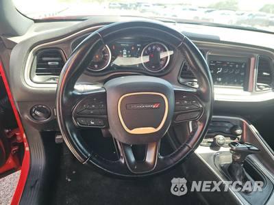 2020 Dodge Challenger SXT - zdjęcie 10 z 33 - miniatura
