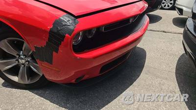 2020 Dodge Challenger SXT - zdjęcie 21 z 33 - miniatura