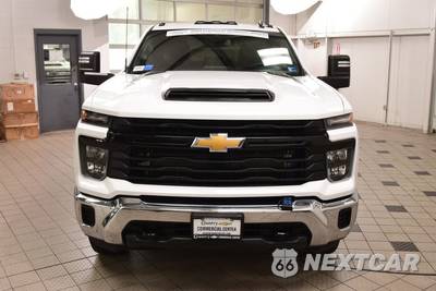 2024 Chevrolet Silverado 3500HD Cab Chassis Work Truck Crew Cab 1WT DRW - zdjęcie 2 z 42 - miniatura