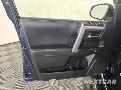 2020 Toyota 4Runner Limited - zdjęcie 9 z 18 - miniatura