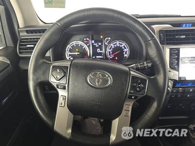 2020 Toyota 4Runner Limited - zdjęcie 10 z 18 - miniatura