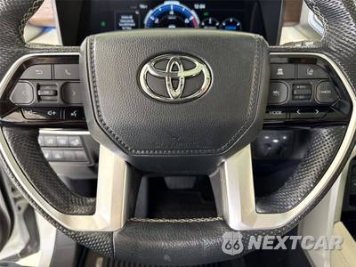 2024 Toyota Sequoia Capstone - zdjęcie 21 z 40 - miniatura