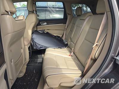 2014 Jeep Grand Cherokee Overland - zdjęcie 13 z 26 - miniatura
