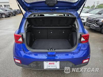 2025 Hyundai Venue SEL - zdjęcie 22 z 32 - miniatura