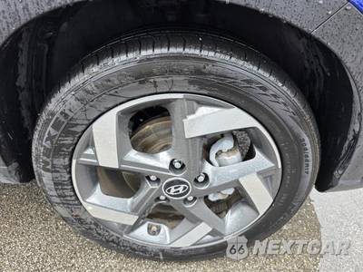 2025 Hyundai Venue SEL - zdjęcie 30 z 32 - miniatura
