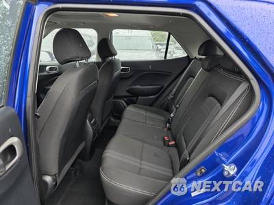2025 Hyundai Venue SEL - zdjęcie 15 z 32 - miniatura