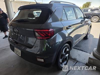 2025 Hyundai Venue SEL - zdjęcie 22 z 27 - miniatura