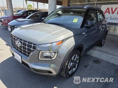 2025 Hyundai Venue SEL - zdjęcie 1 z 27 - miniatura