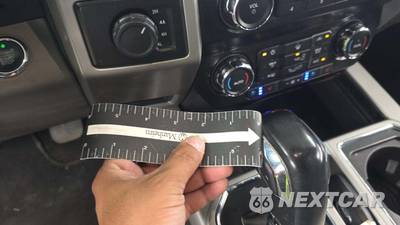 2019 Ford F-150 Lariat Crew Cab Short Bed - zdjęcie 27 z 45 - miniatura