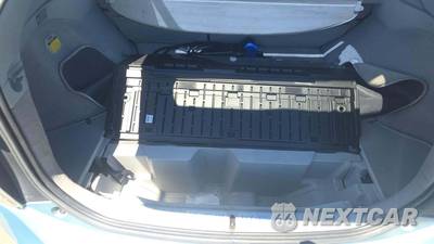 2014 Toyota Prius Plug-In Hybrid - zdjęcie 22 z 72 - miniatura