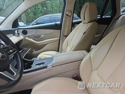 2021 Mercedes-Benz GLC 300 - zdjęcie 13 z 22 - miniatura