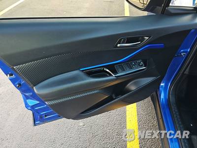 2021 Toyota C-HR XLE - zdjęcie 9 z 25 - miniatura