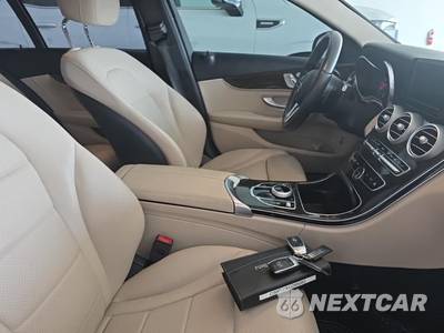 2019 Mercedes-Benz C 300 Sedan - zdjęcie 19 z 20 - miniatura