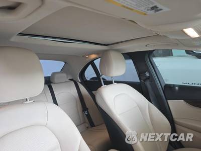 2019 Mercedes-Benz C 300 Sedan - zdjęcie 17 z 20 - miniatura
