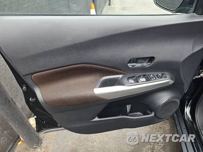2020 Nissan Kicks SR - zdjęcie 9 z 28 - miniatura