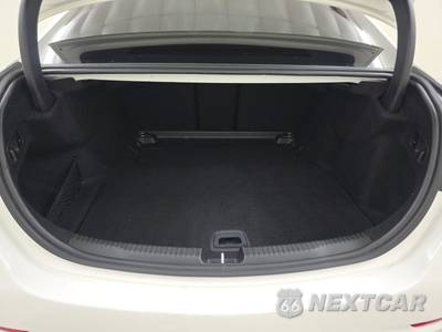 2022 Mercedes-Benz C 300 Sedan - zdjęcie 16 z 26 - miniatura